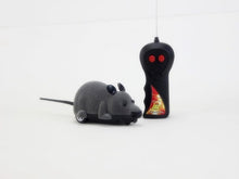 Load image into Gallery viewer, Mouse Toys Wireless - CattoStoree
